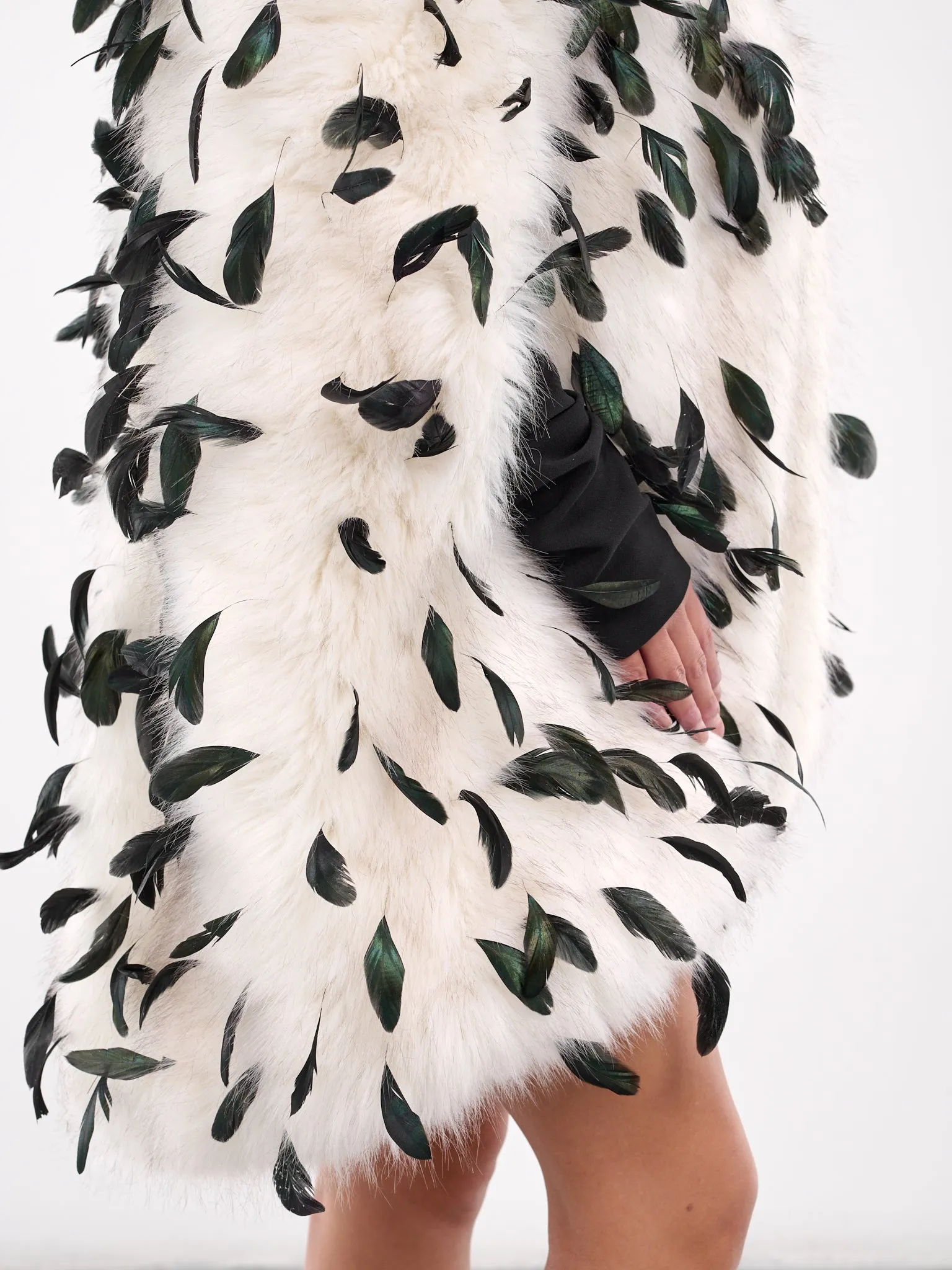 Faux Fur Feather Coat (JA10BW15-BLACK-WHITE)