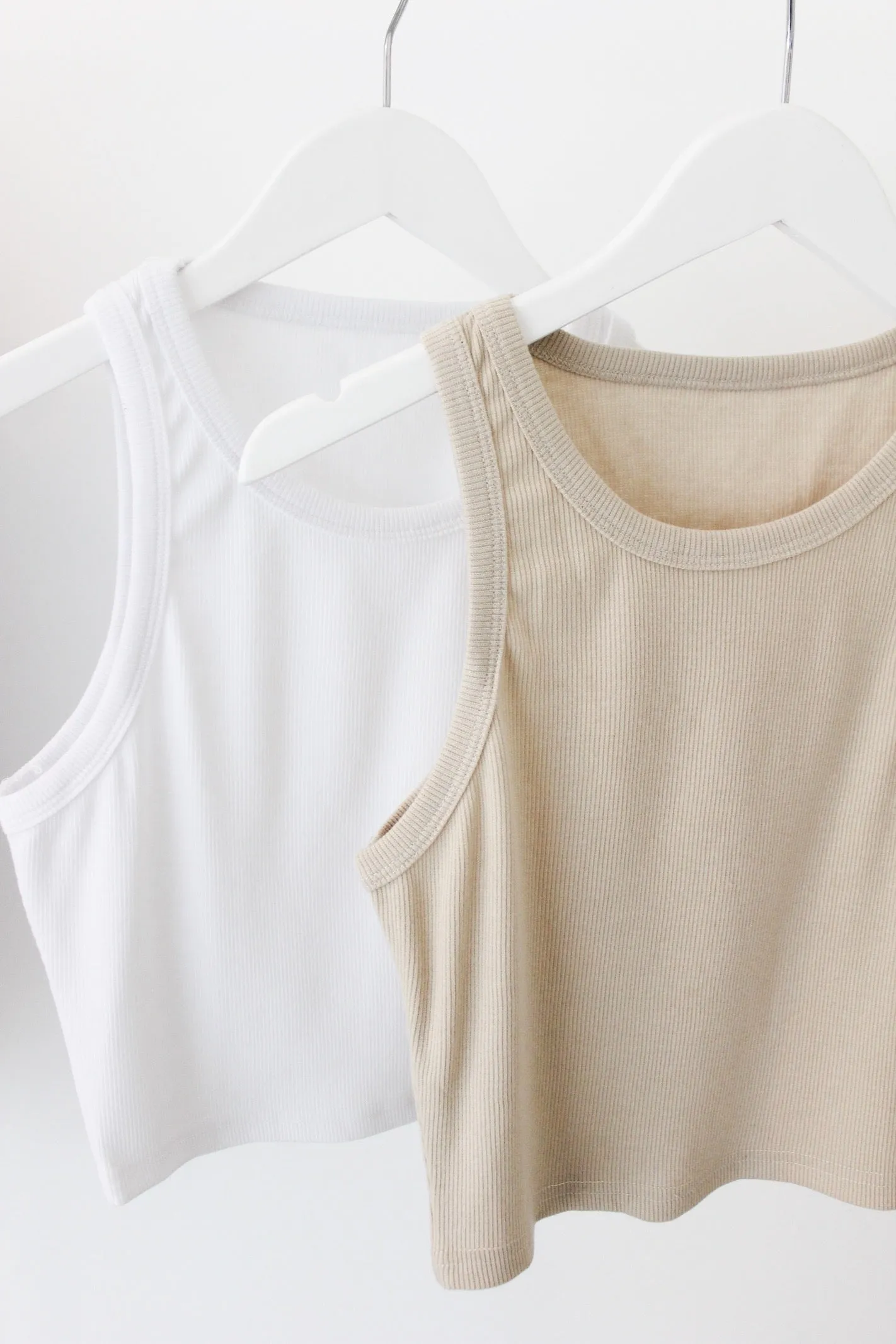 GIVE ME A LITTLE RIBBED TANK / TAUPE