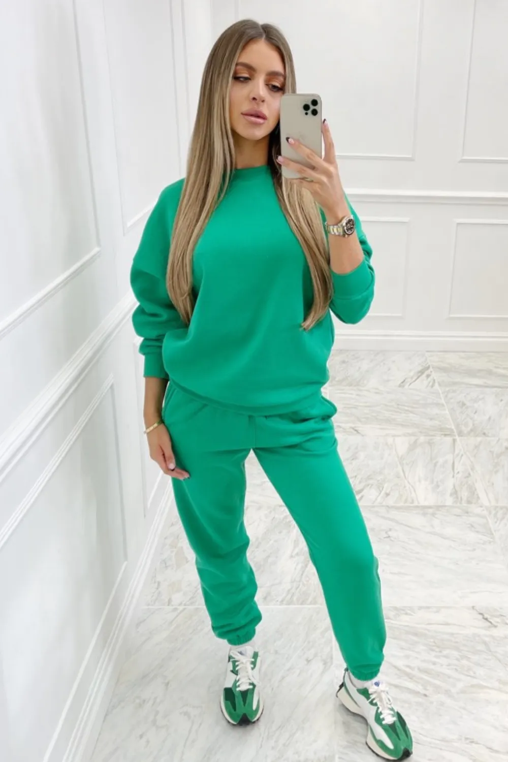 Glamify Bottle Green sweater essential loungewear set