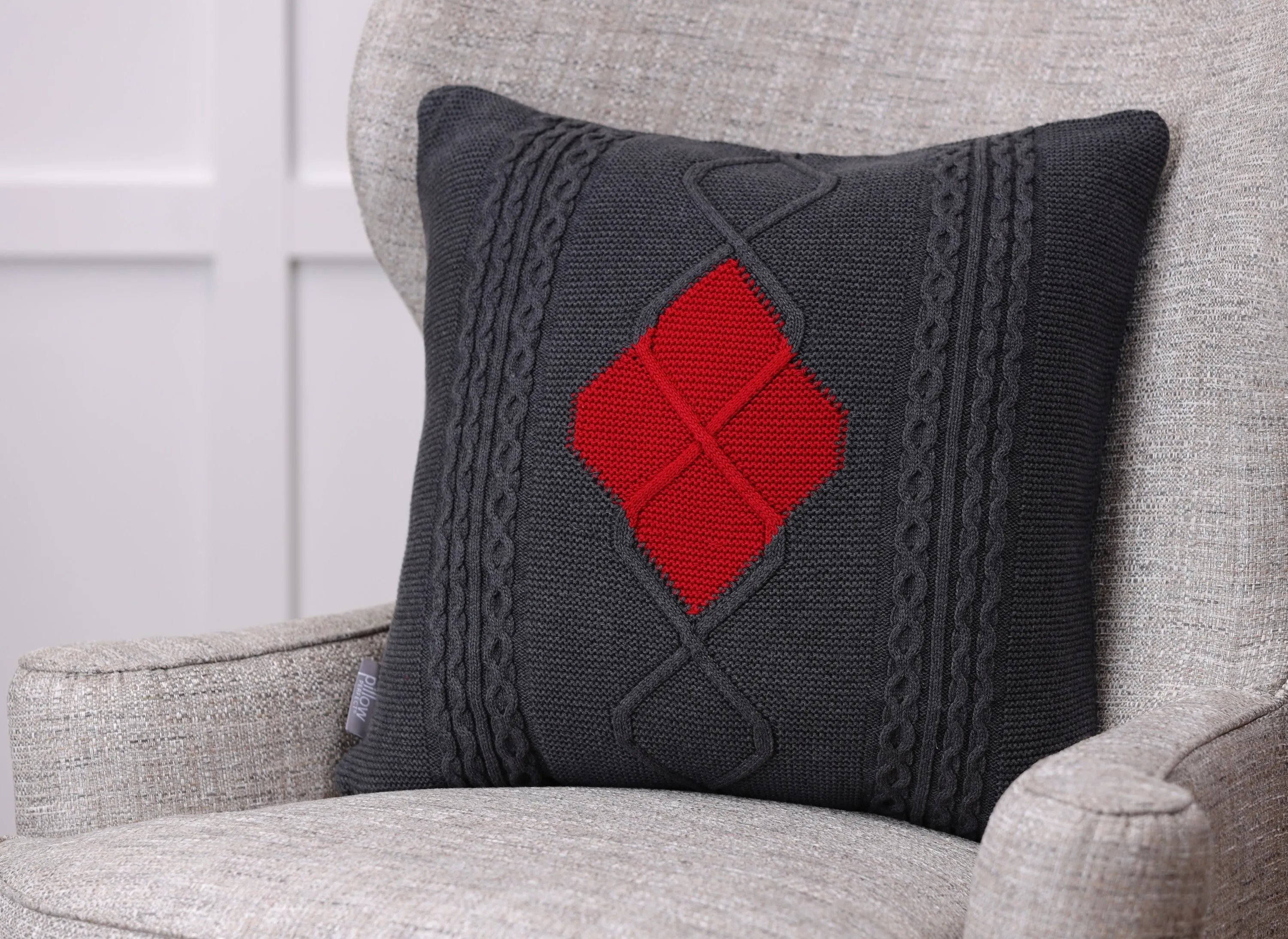 Indoor Christmas Cable Argyle Charcoal/Red 18-inch Throw Pillow