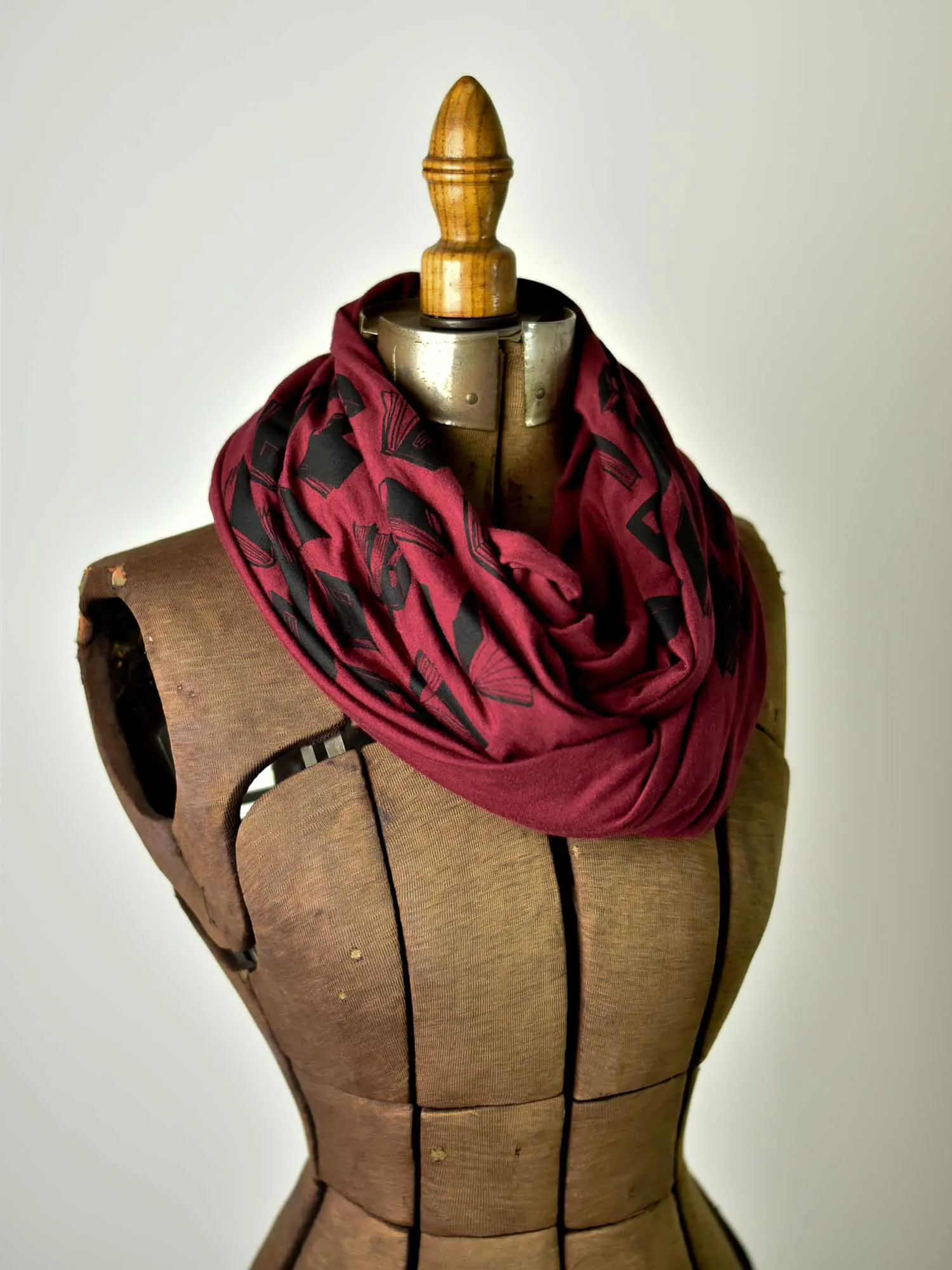 Infinity Scarf - Books